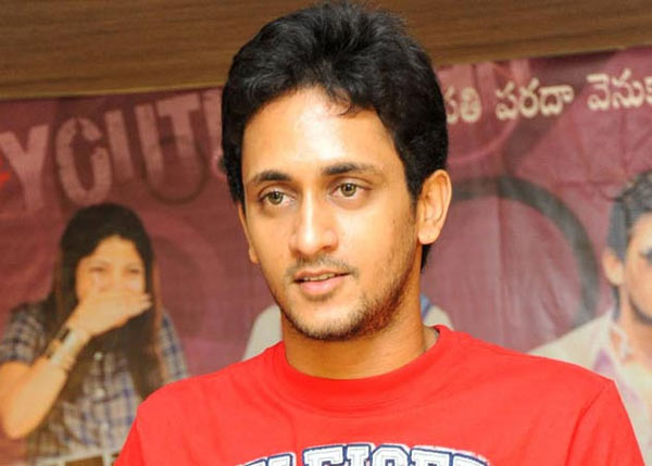 manoj nandan,chathrapathi,athadu,usharani,lung cancer  మనోజ్‌నందంకు మాతృవియోగం!!